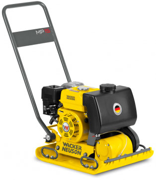 Виброплита Wacker Neuson MP-15 в прокат в Костроме. У нас лучшая цена за сутки! Возможность взять в аренду с выгодной скидкой до 40% при экспресс доставке 24/7. И помните, ночью стоимость еще дешевле на 30%! #арендапрокат #виброплита #выгодно